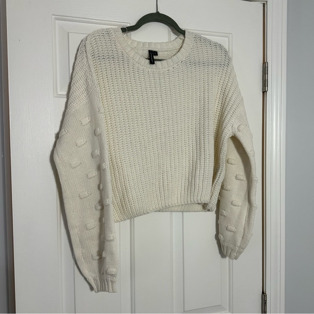 Cream Cropped Size Large Sweater